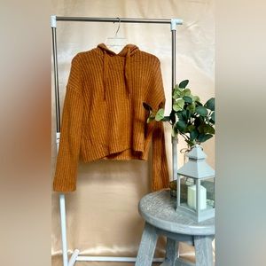 BROWN THICK SWEATER! WITH HOODIE!